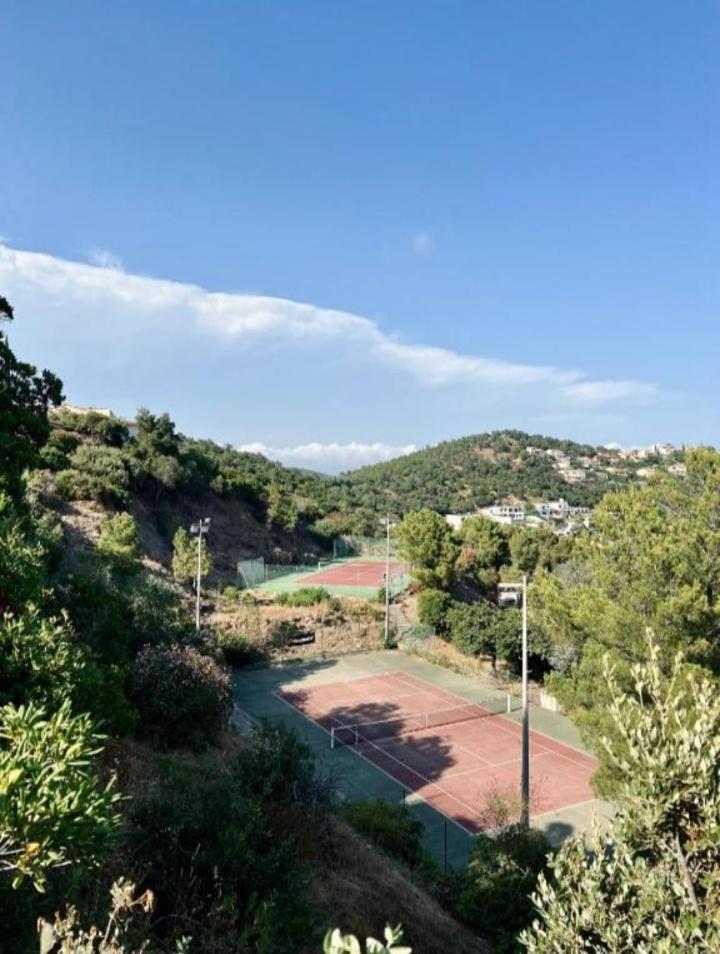 Haut De Mazet Vue Mer Et Piscine Partagee Appartement Roquebrune-sur-Argens Buitenkant foto